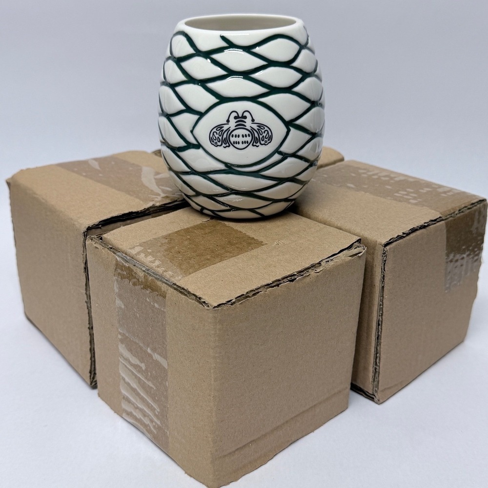 4 Patron Tequila Agave Pina Ceramic Cocktail Tiki Mug White Green Bee Logo